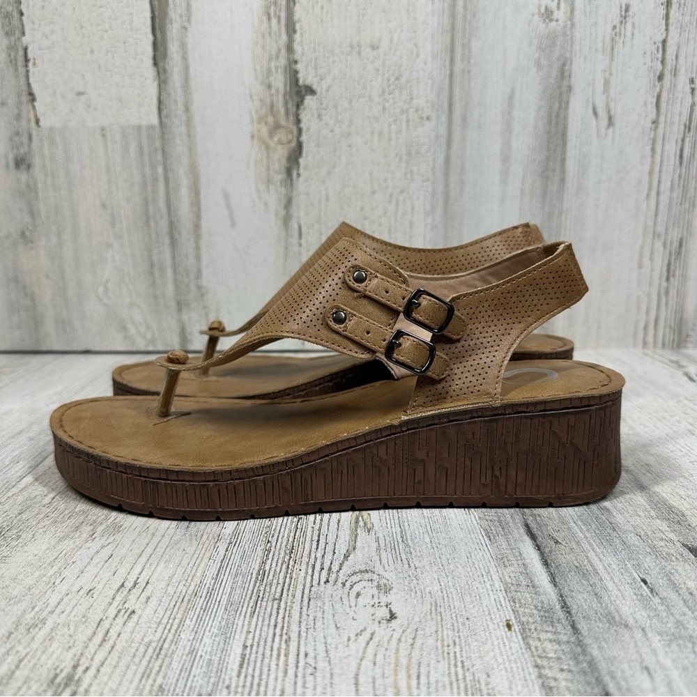 Journee‎ Collection Mckell Tan Slip On Thong Wedge Platform Sandals #930